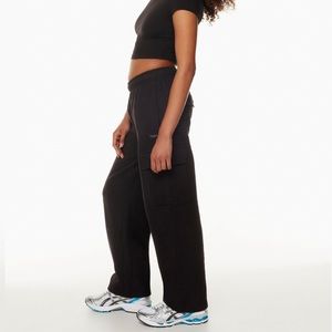 Aritzia TNA Cozy fleece mega cargo sweatpant